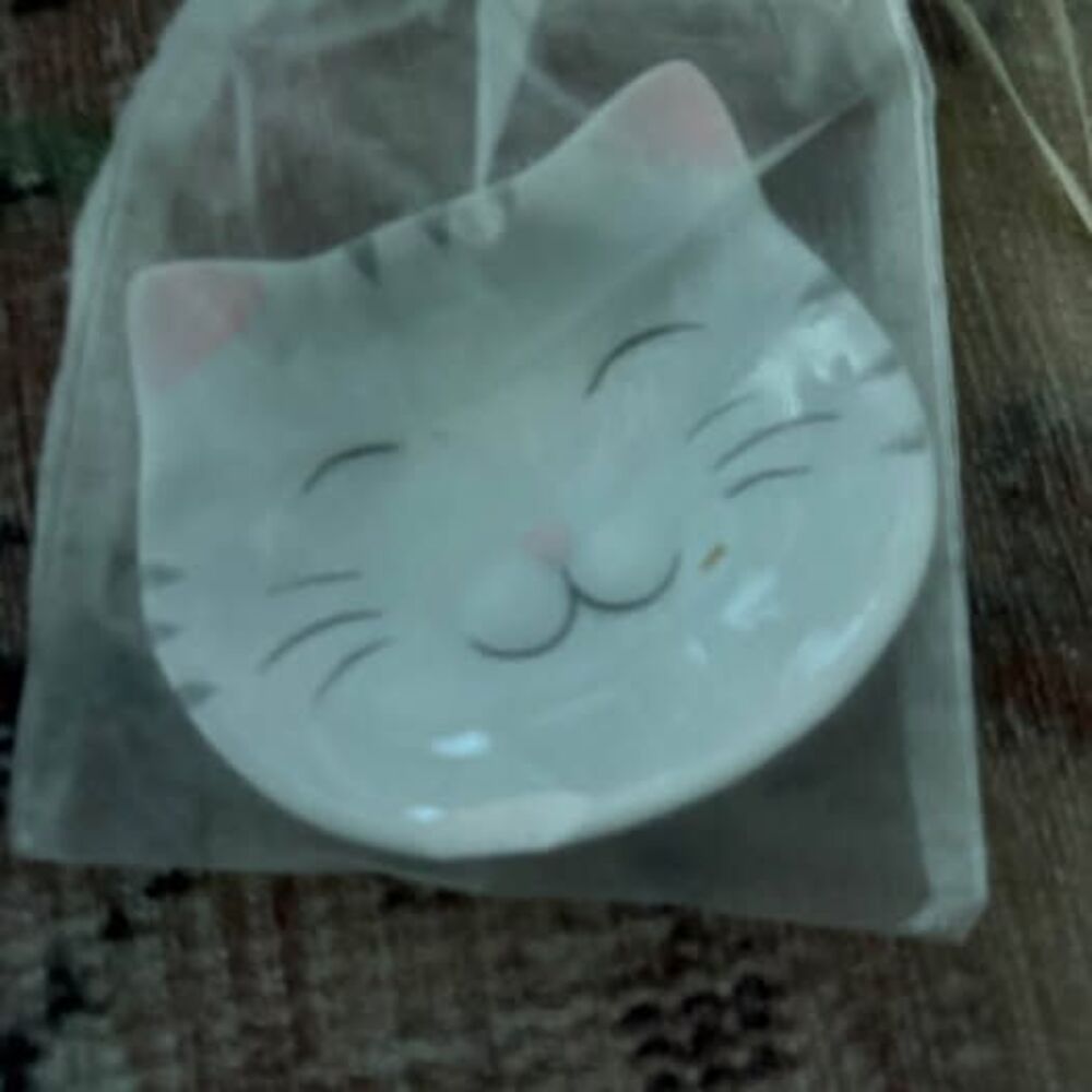 Ceramic Cat Face Trinket Dish jewelry cat kitty grey